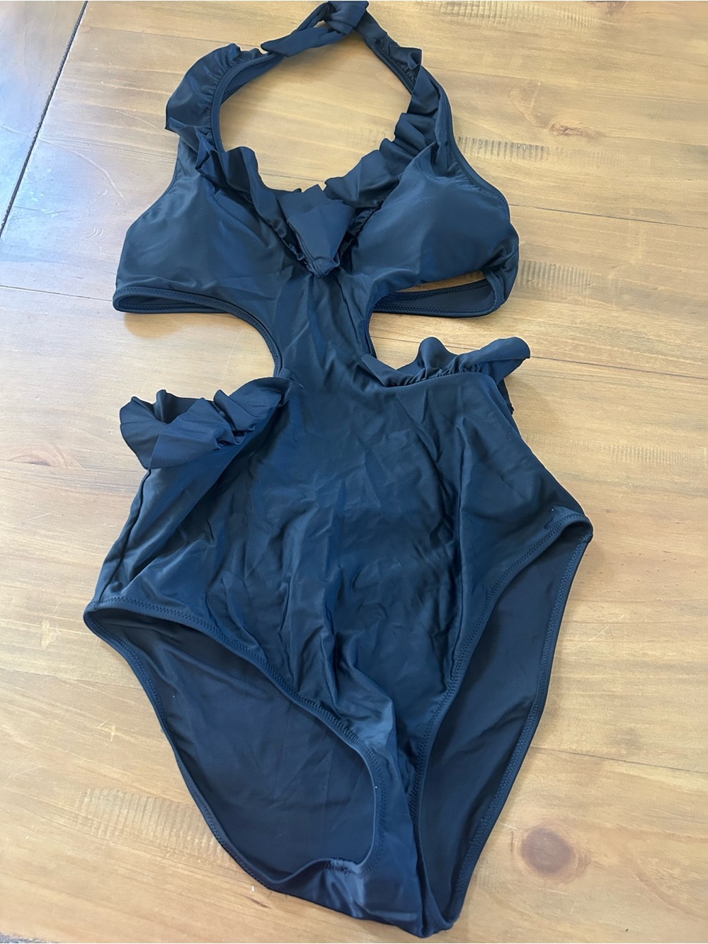 NWT Aerie Ruffle Cut Out One Piece Swimsuit - Picture 7 of 8